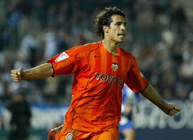 乐鱼-清晨体能课后，瓦伦西亚完成体检备战意甲，目标明确，赛程密集仍需轮换的简单介绍